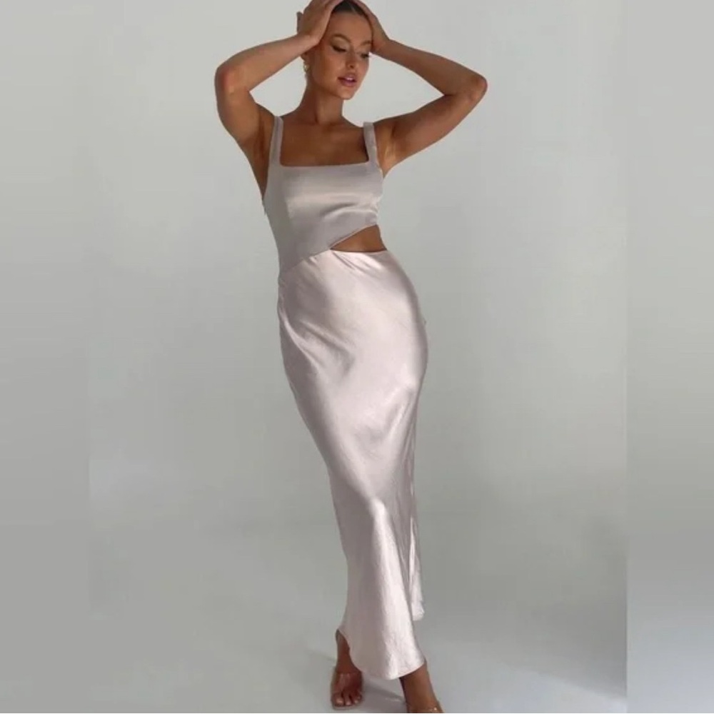 Meshki Gianna Two Tone Slashed Maxi Dress